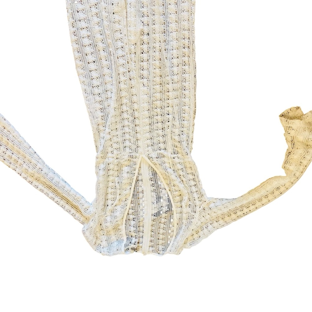 PrettyLittleThing Beach White Crochet Jumpsuit NWT - Picture 9 of 15